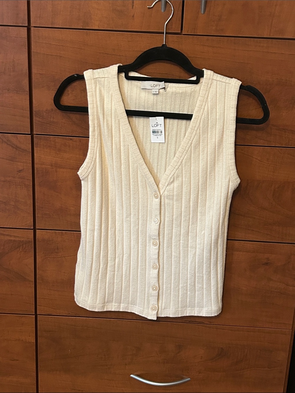 ❌SOLD❌ LOFT Cream Ribbed Button-Front Sleeveless Top